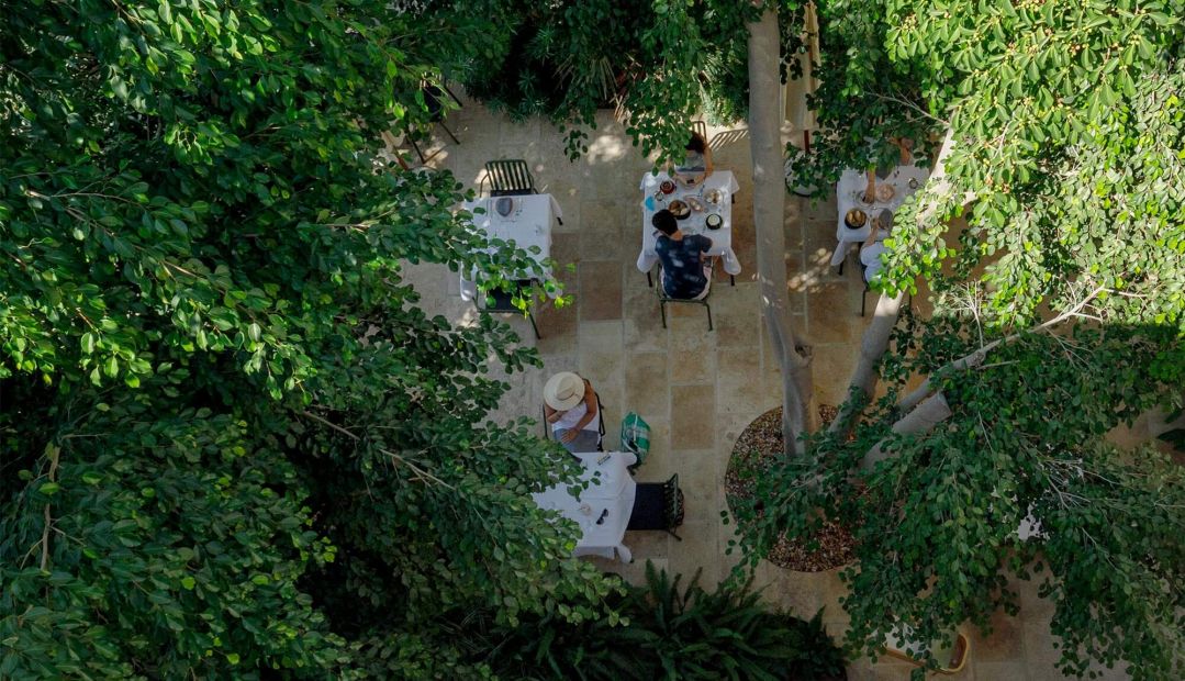 Courtyard Greek Gardens | Hotel Aristide in Hermoupolis (Ermoupoli) | Luxury Design Hotel Syros, Greece | The Aficionados