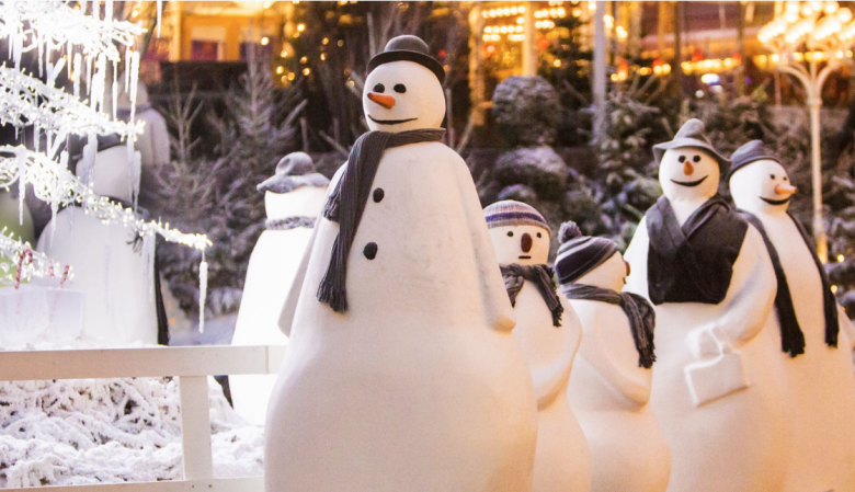 Snowmen Liseberg Park Christimas Market in Gothenburg  - a winter wonderland amusement park