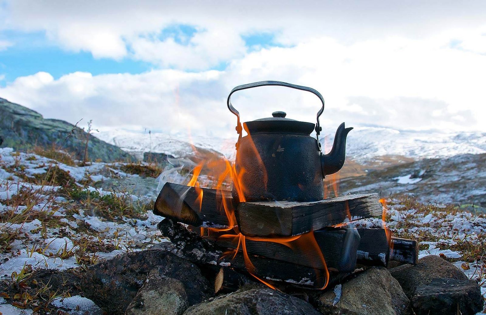 Valdres, hotel, travel, Norway, mountain, Jotunheimen, campfire