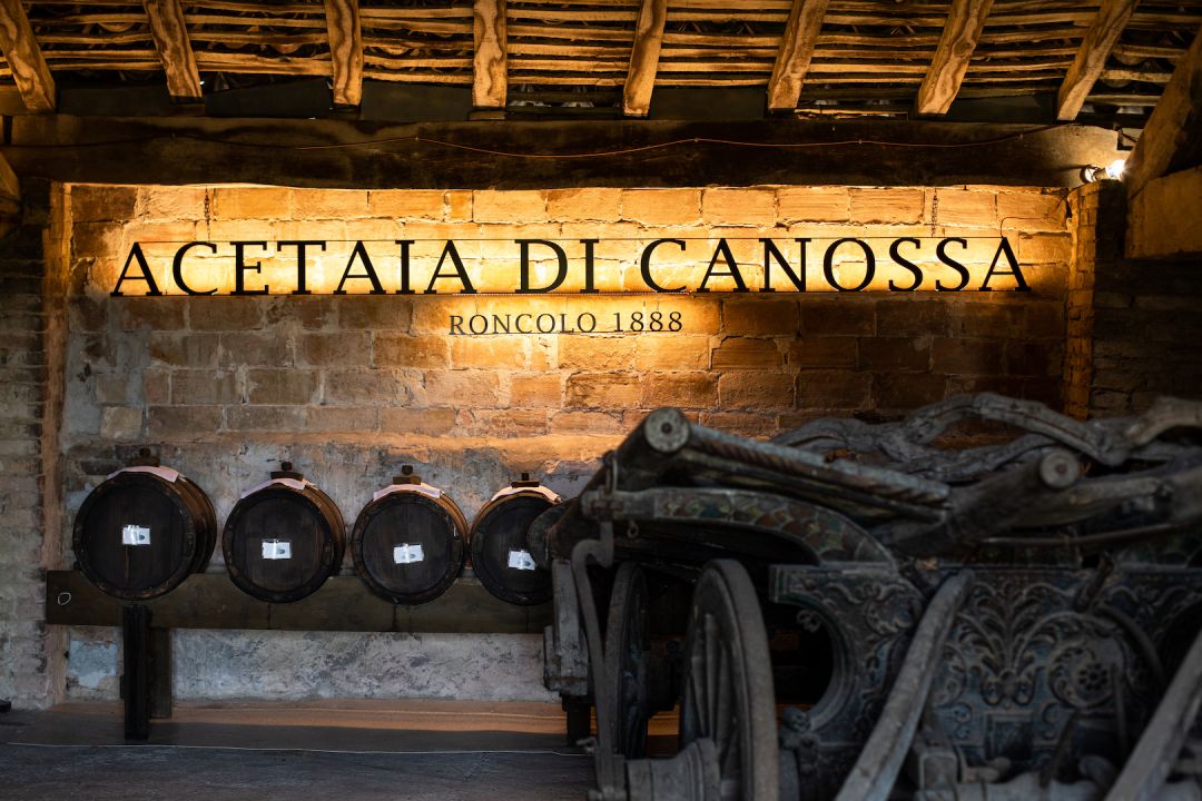 Acetaia di Canossa | Images and Photos Roncolo 1888 | Emilia Romagna, Italy | The Aficionados