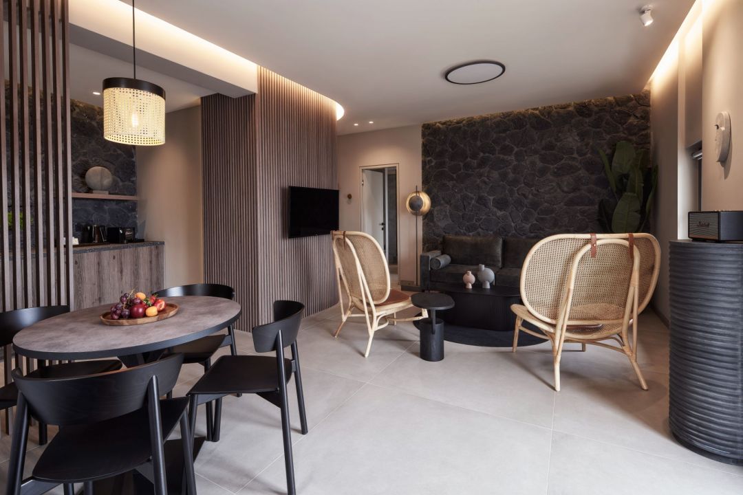 Boutique Hotel Accommodation | Apikia Suites Pyrgos Santorini | Design Hotel Greece | The Aficionados 