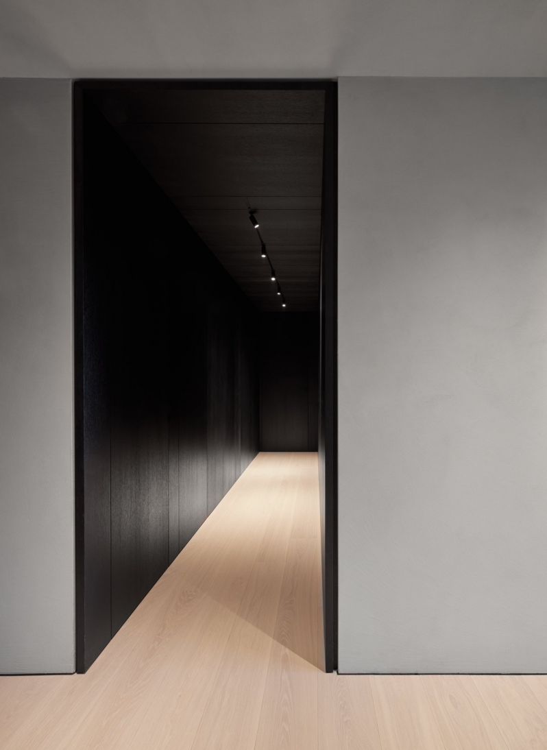 Smooth plaster internal walls - hotel design |  ASAGGIO Architects: Holistic Hotel Architecture in South Tyrol