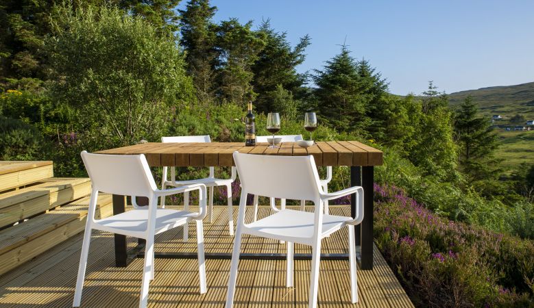 Alfresco Dining | The West Nest Isle of Skye | A design self catering holiday home in Scotland overlooking the coast in Glendale | The Aficionados