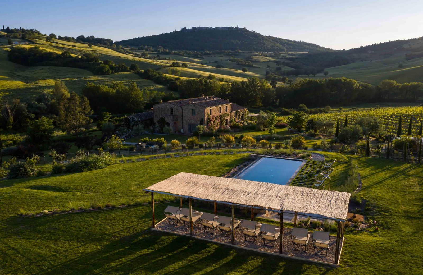 FOLLONICO B&B is a romantic, boutique guesthouse in Montefollonico, Tuscany
