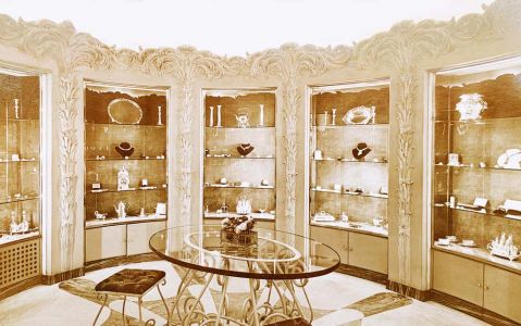 Serra Rome | Jewellery, Glassware Design Furniture | www.TheAficionados.com