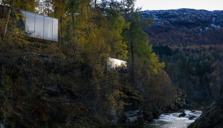 The design hotel Juvet Landscape Hotel Alstad Norway has amazing architecture, and was the film set for Ex-Machina