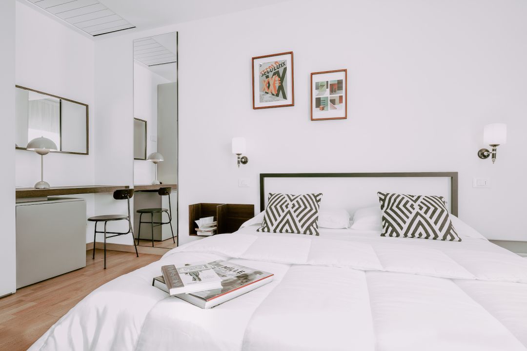 Design Bedrooms modern and minimalist | Aqva Boutique Hotel in Sirmione, Lake Garda