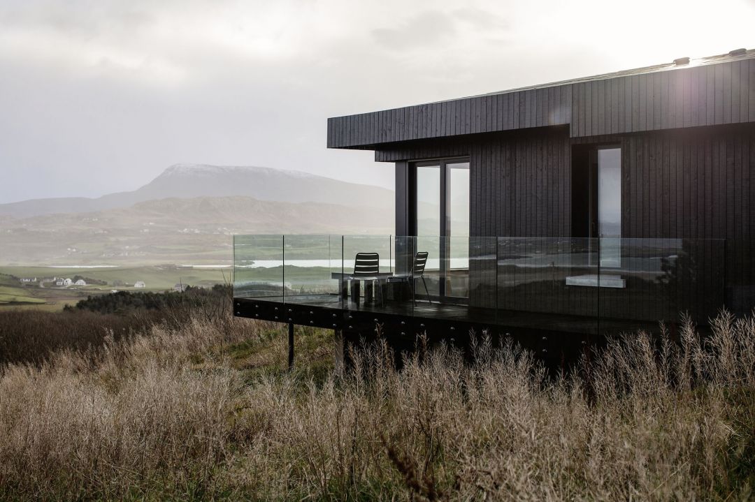 Breac.House Donegal Ireland- small design Bed & Breakfast at Horn Head Peninsula, coastline and mountains of Ulster.