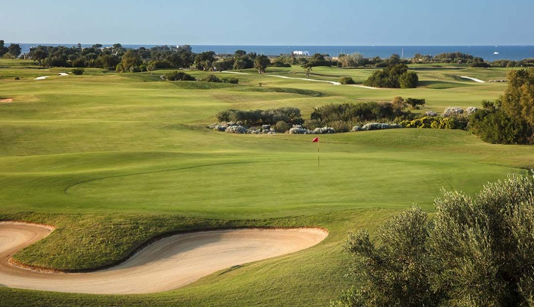 San Domenico Golf - 18-hole course among the olive groves and Mediterranean