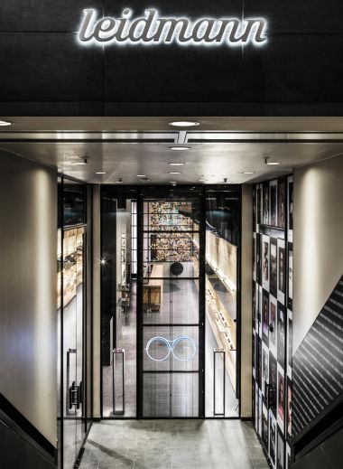 Leidmann, Munich interiors by  Stephanie Thatenhorst | Architect  + Design Studio | The Aficionados