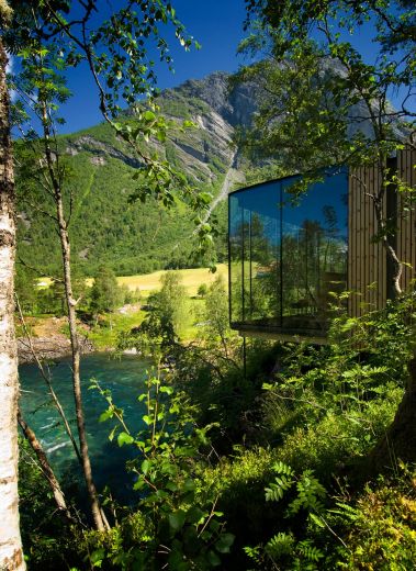 The design hotel Juvet Landscape Hotel Alstad Norway has amazing architecture, and was the film set for Ex-Machina